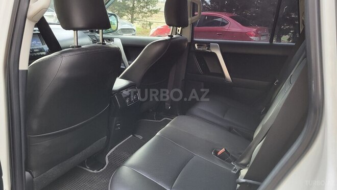 Toyota Land Cruiser Prado 2015, 150,000 km - 2.7 л - Bakı