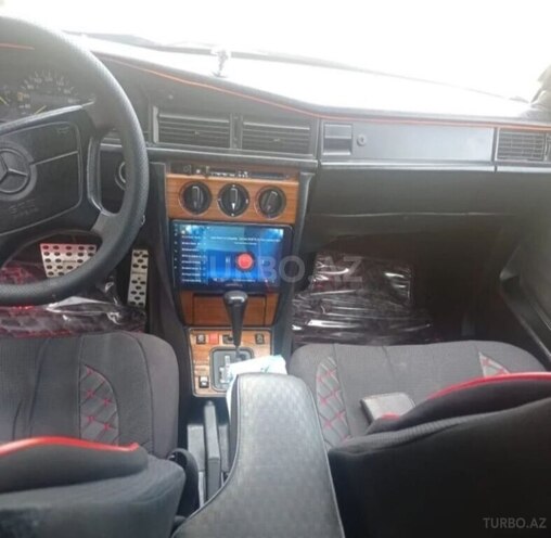 Mercedes 190 1991, 432,852 km - 1.8 л - Beyləqan