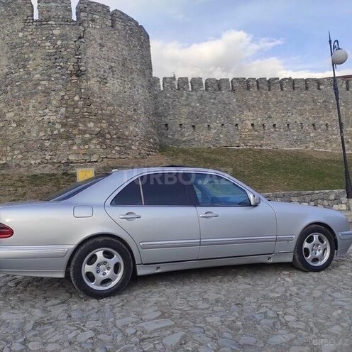 Mercedes E 220 2000, 428,963 km - 2.2 l - Oğuz