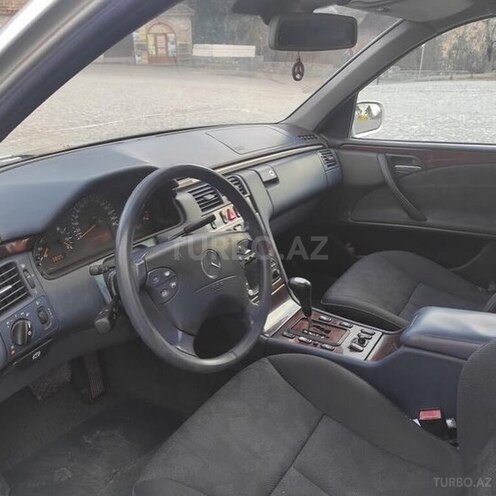 Mercedes E 220 2000, 428,963 km - 2.2 l - Oğuz