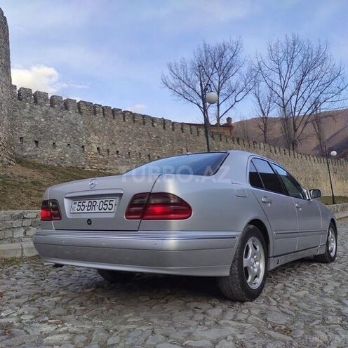 Mercedes E 220 2000, 428,963 km - 2.2 l - Oğuz
