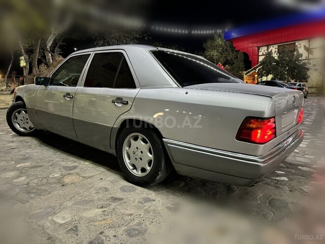 Mercedes E 200 1994, 400,000 km - 2.0 l - Sabirabad
