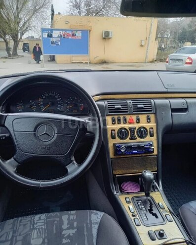 Mercedes E 200 1998, 398,852 km - 2.0 l - Kürdəmir
