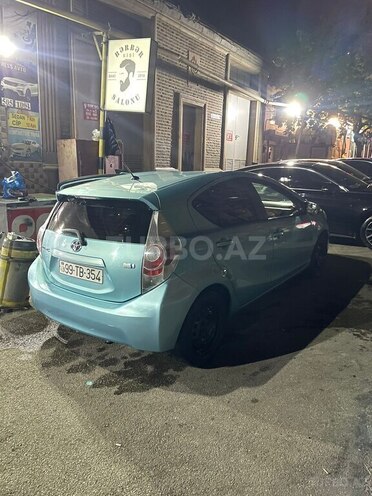 Toyota Prius C 2012, 183,547 km - 1.5 l - Bakı