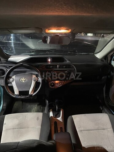 Toyota Prius C 2012, 183,547 km - 1.5 l - Bakı