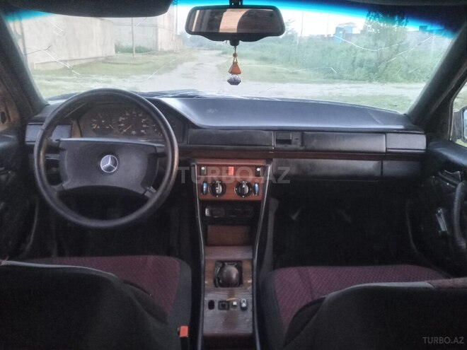 Mercedes E 200 1990, 458,700 km - 2.0 l - Lənkəran