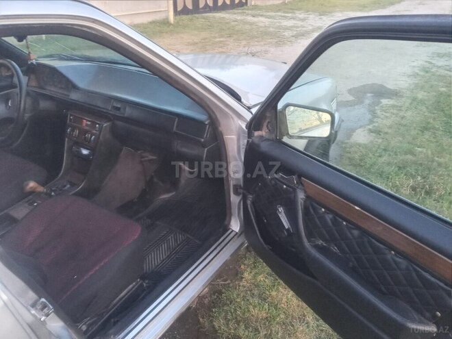 Mercedes E 200 1990, 458,700 km - 2.0 l - Lənkəran