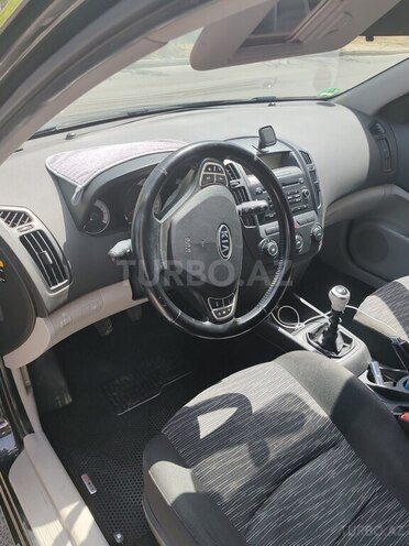 Kia Ceed 2007, 330,000 km - 1.6 l - Bakı