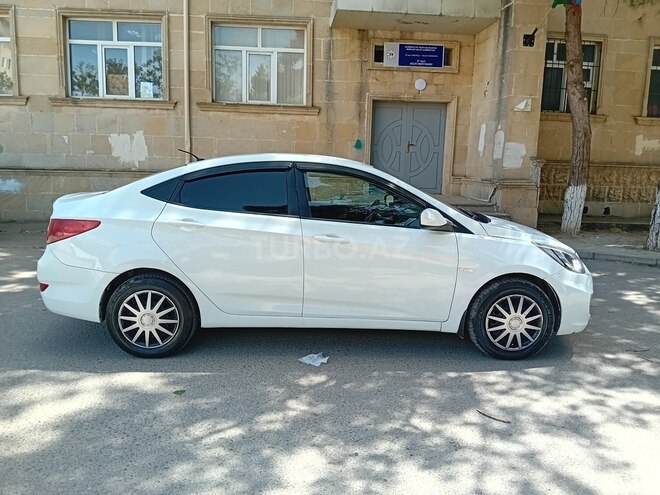 Hyundai Accent 2011, 251,000 km - 1.4 л - Bakı