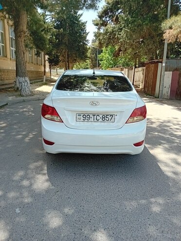 Hyundai Accent 2011, 251,000 km - 1.4 л - Bakı