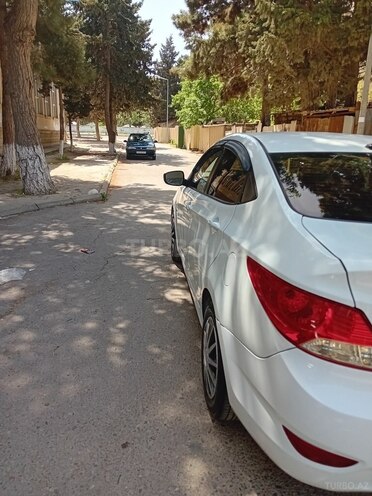 Hyundai Accent 2011, 251,000 km - 1.4 л - Bakı