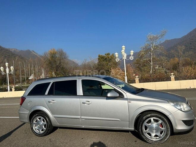 Opel Astra 2007, 250,000 km - 2.0 l - Qəbələ