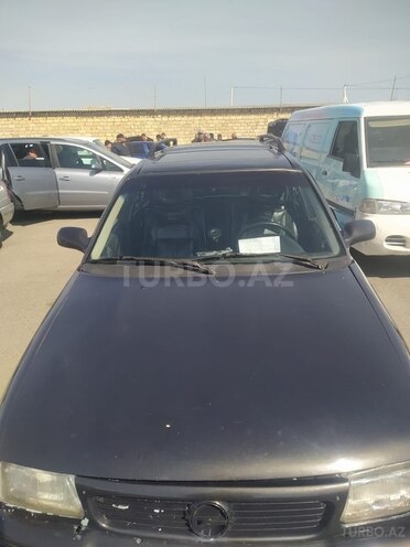 Opel Astra 1996, 350,000 km - 2.0 л - Bakı