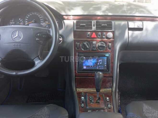 Mercedes E 200 d 2001, 438,000 km - 2.0 l - Bakı