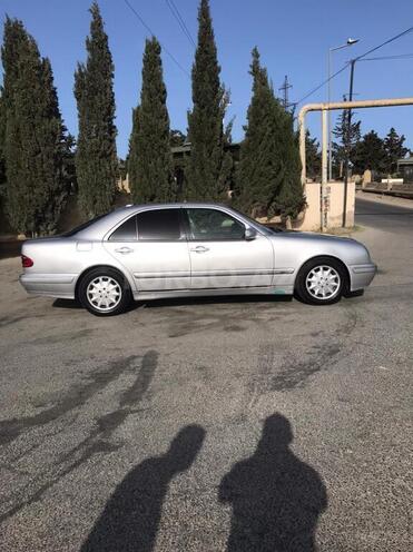 Mercedes E 200 d 2001, 438,000 km - 2.0 l - Bakı