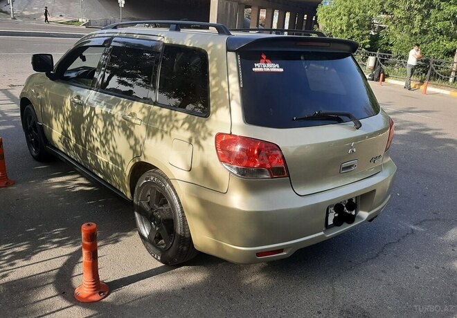 Mitsubishi Airtrek 2002, 300,064 km - 2.0 l - Bakı