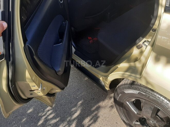 Mitsubishi Airtrek 2002, 300,064 km - 2.0 l - Bakı