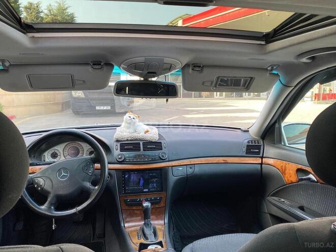 Mercedes E 320 2004, 290,000 km - 3.2 l - Bakı