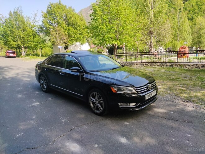 Volkswagen Passat 2013, 237,000 km - 2.0 л - Zaqatala