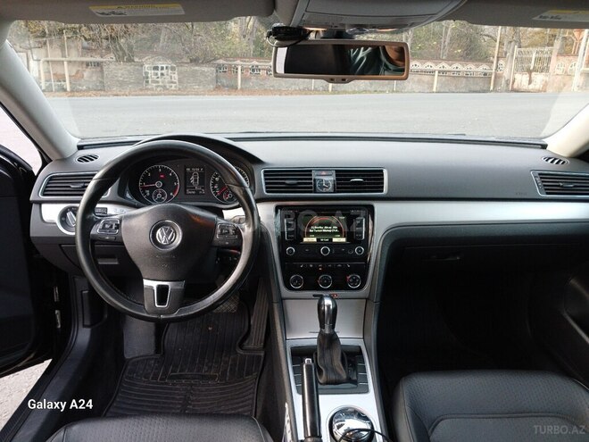Volkswagen Passat 2013, 237,000 km - 2.0 л - Zaqatala