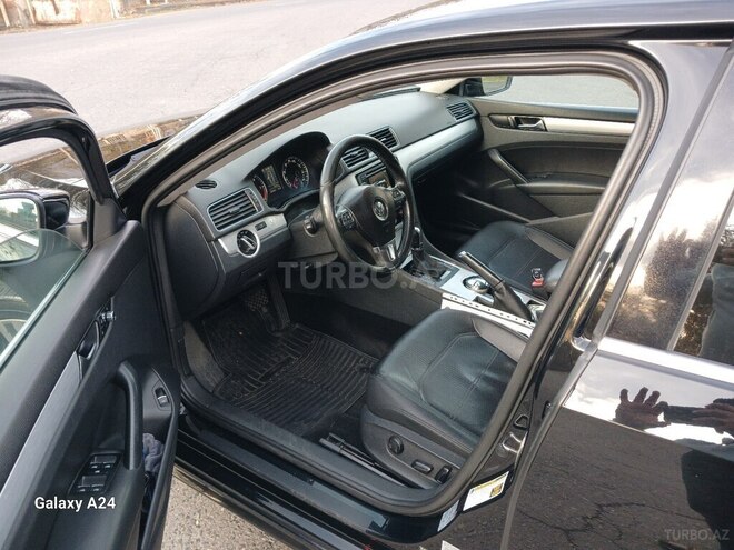 Volkswagen Passat 2013, 237,000 km - 2.0 л - Zaqatala
