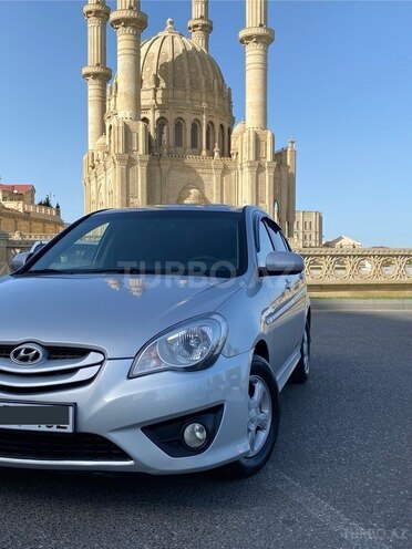 Hyundai Verna 2010, 125,000 km - 1.5 l - Bakı