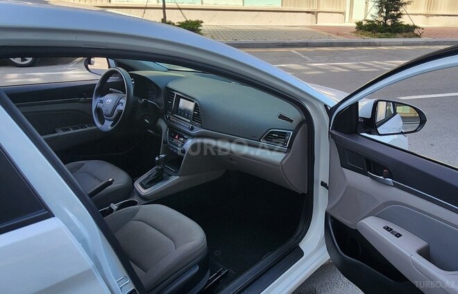Hyundai Elantra 2016, 65,000 km - 2.0 l - Bakı