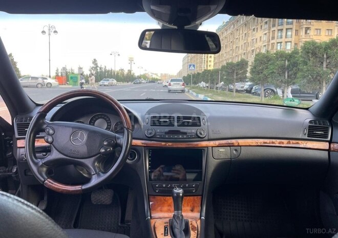 Mercedes E 200 d 2007, 215,678 km - 2.2 l - Sumqayıt