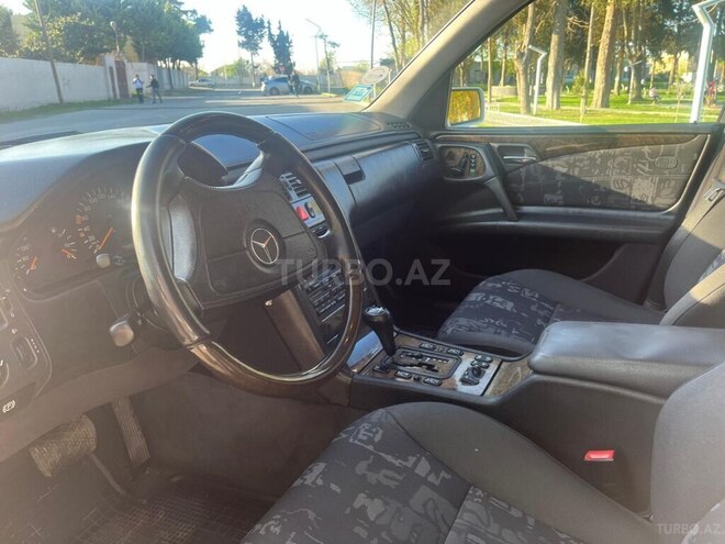 Mercedes E 240 1999, 205,000 km - 2.4 l - Xaçmaz