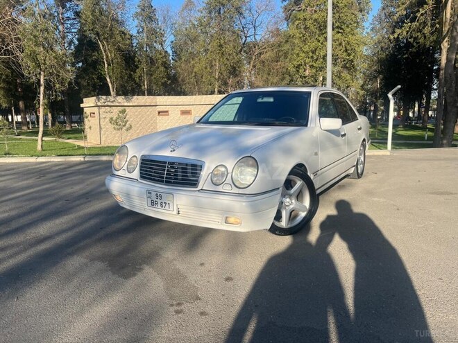 Mercedes E 240 1999, 205,000 km - 2.4 l - Xaçmaz