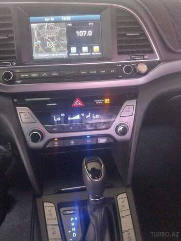 Hyundai Elantra 2016, 165,404 km - 1.6 l - Bakı