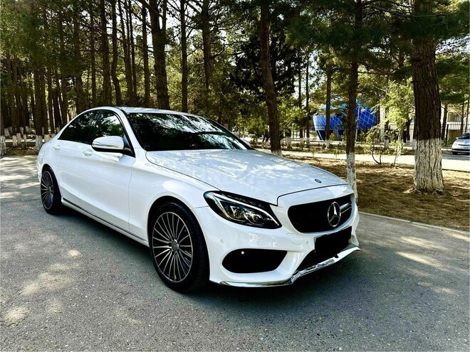 Mercedes C 300 2015, 140,000 km - 2.0 l - Sumqayıt
