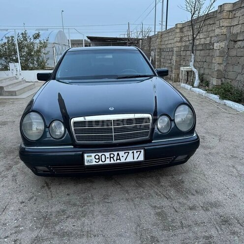 Mercedes E 240 1998, 396,852 km - 2.4 l - Ucar