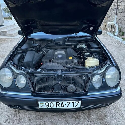 Mercedes E 240 1998, 396,852 km - 2.4 l - Ucar