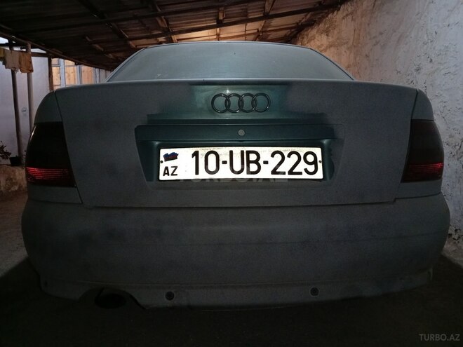 Audi A4 2000, 256,454 km - 1.8 l - Bakı
