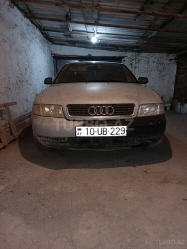 Audi A4 2000, 256,454 km - 1.8 l - Bakı