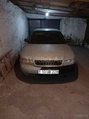 Audi A4 2000, 256,454 km - 1.8 l - Bakı