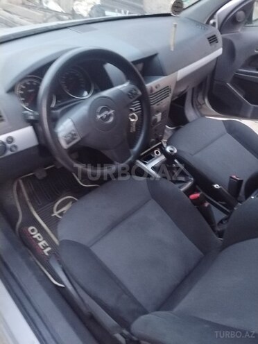Opel Astra 2006, 222,000 km - 1.4 л - Gəncə