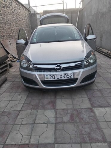 Opel Astra 2006, 222,000 km - 1.4 л - Gəncə