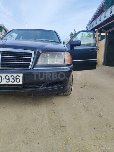Mercedes C 280 1996, 290,000 km - 2.8 l - Salyan