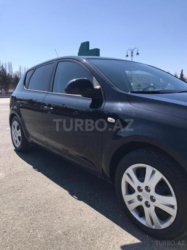 Kia Ceed 2006, 240,000 km - 1.4 l - Qusar