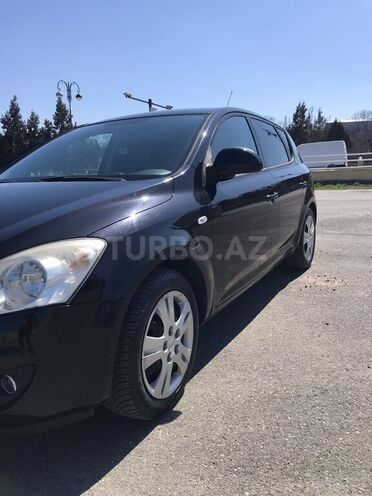 Kia Ceed 2006, 240,000 km - 1.4 l - Qusar