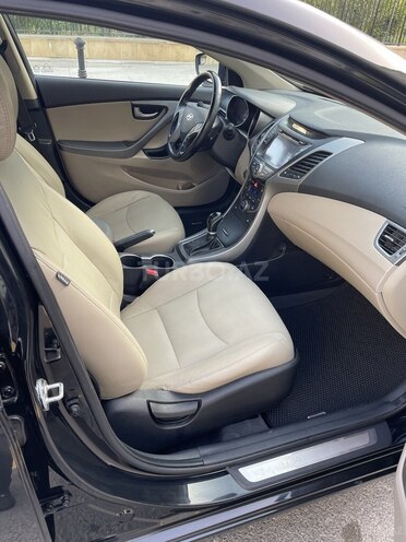 Hyundai Elantra 2015, 80,789 km - 1.8 л - Bakı