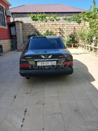 Mercedes E 220 1993, 253,000 km - 2.2 l - Bakı