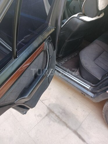 Mercedes E 220 1993, 253,000 km - 2.2 l - Bakı