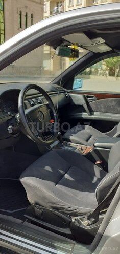 Mercedes E 200 1996, 365,000 km - 2.0 l - Bakı