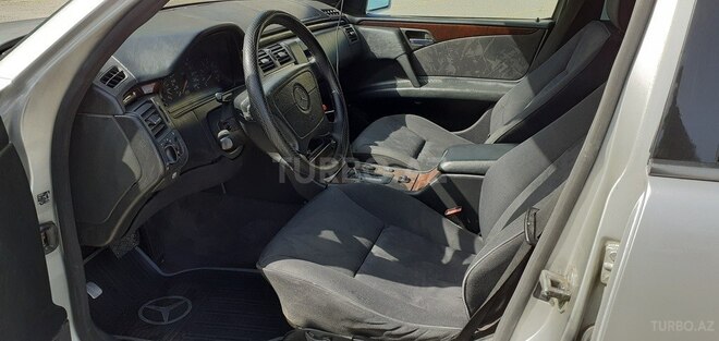 Mercedes E 200 1996, 365,000 km - 2.0 l - Bakı