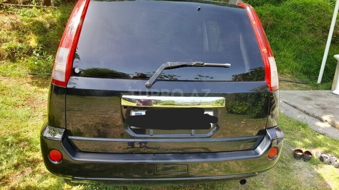 Nissan X-Trail 2004, 303,000 km - 2.0 l - Astara