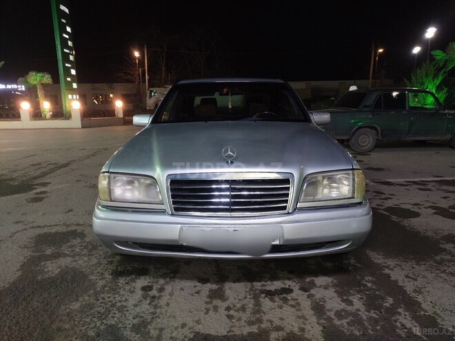 Mercedes C 180 1993, 647,000 km - 1.8 l - Salyan