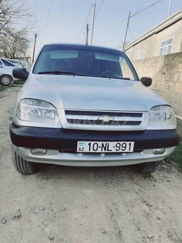 Chevrolet Niva 2004, 255,700 km - 1.7 l - Qusar